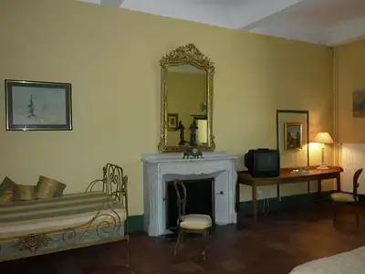 Maison, 1 700 m²