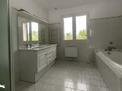 Maison, 180 m²