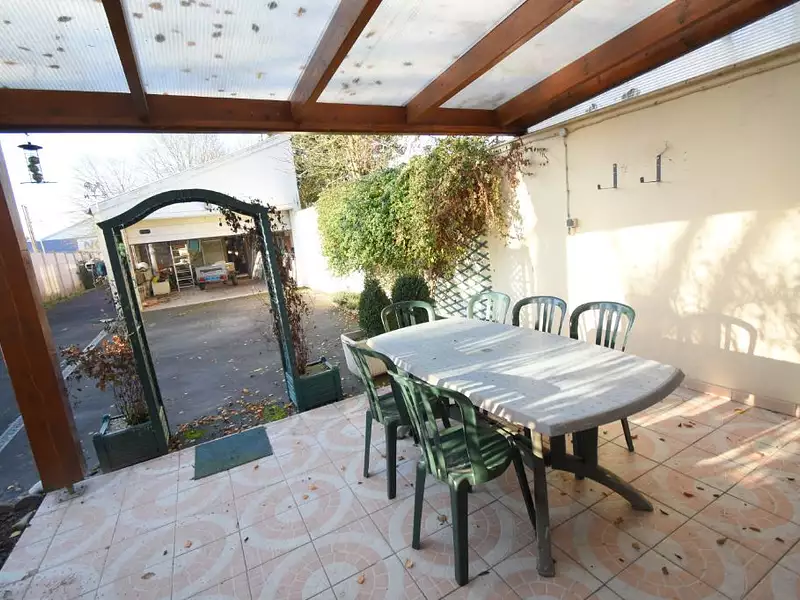 Immeuble, 180 m²