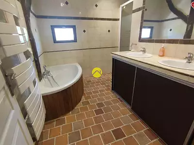 Maison, 213 m²