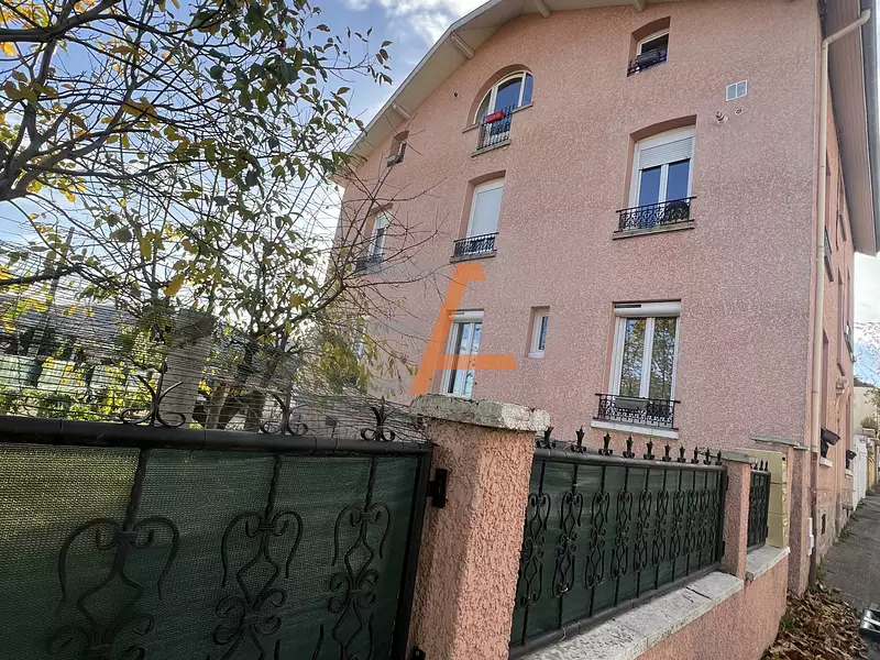 Immeuble, 263,17 m²