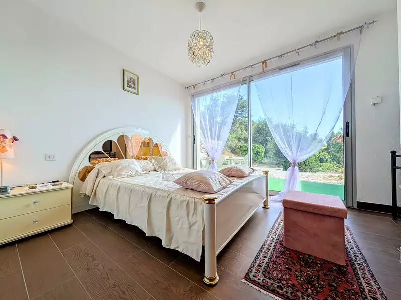 Maison, 370 m²