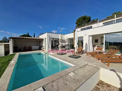 Maison, 298 m²