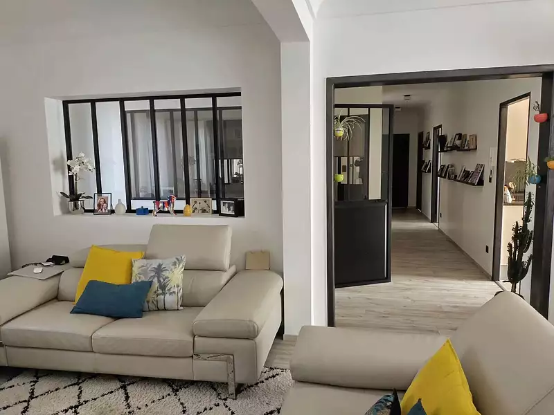 Maison, 235 m²