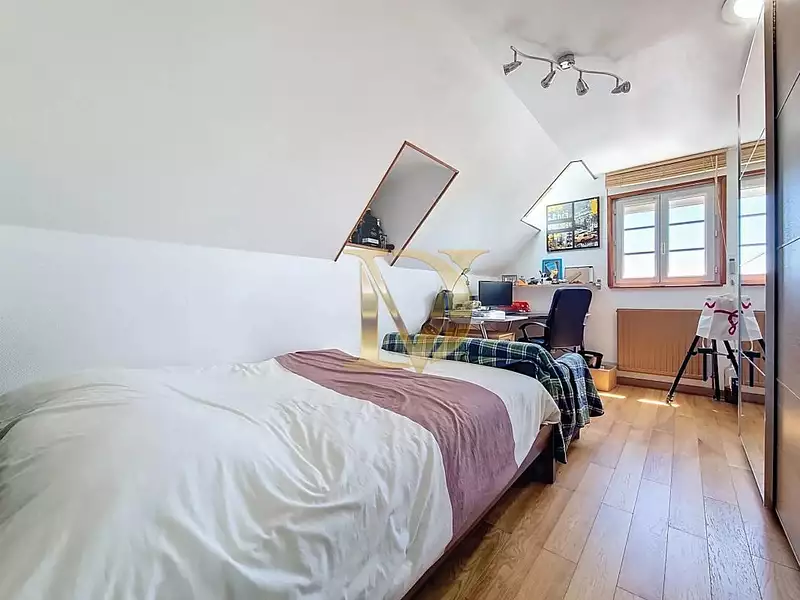 Maison, 227 m²