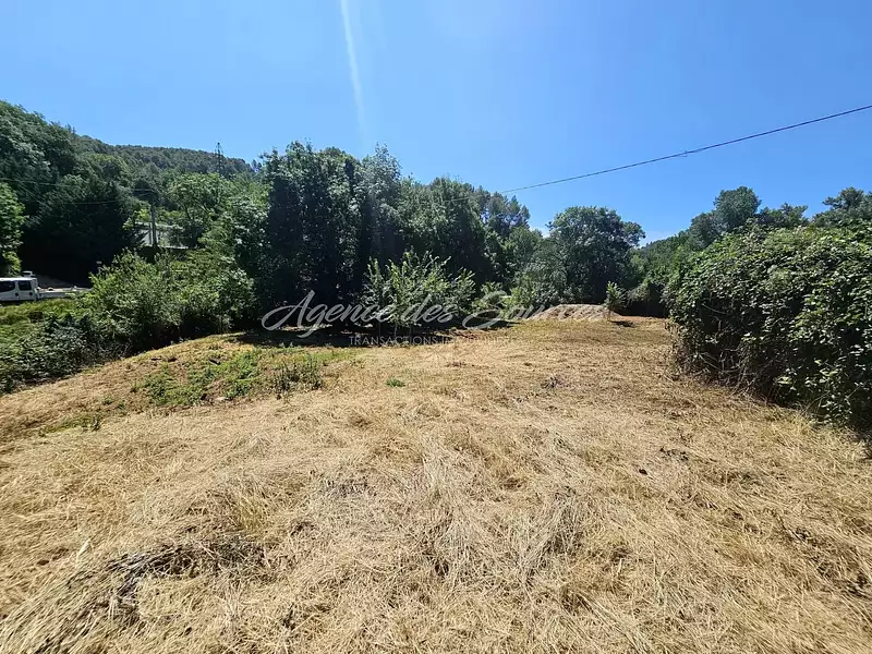 Terrain, 2 039 m²