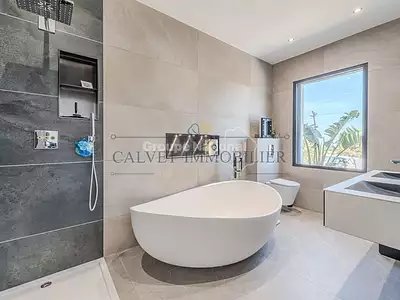 Maison, 240 m²