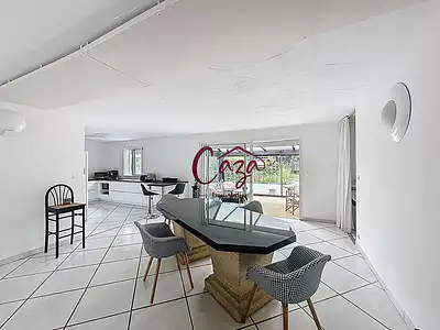 Maison, 143 m²