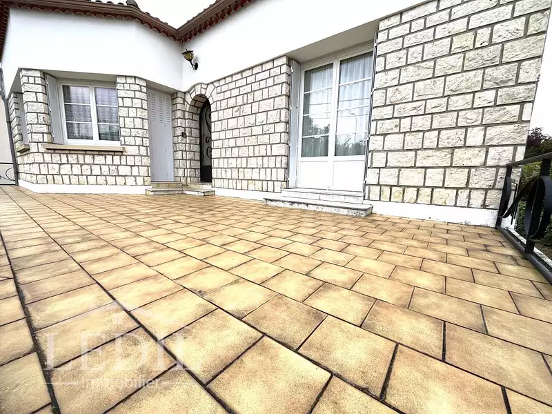Maison, 112 m²