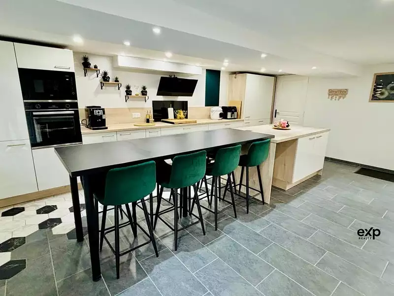Maison, 185 m²
