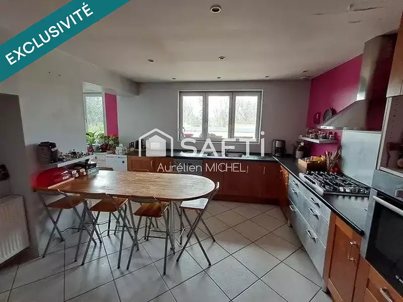 Maison, 269 m²