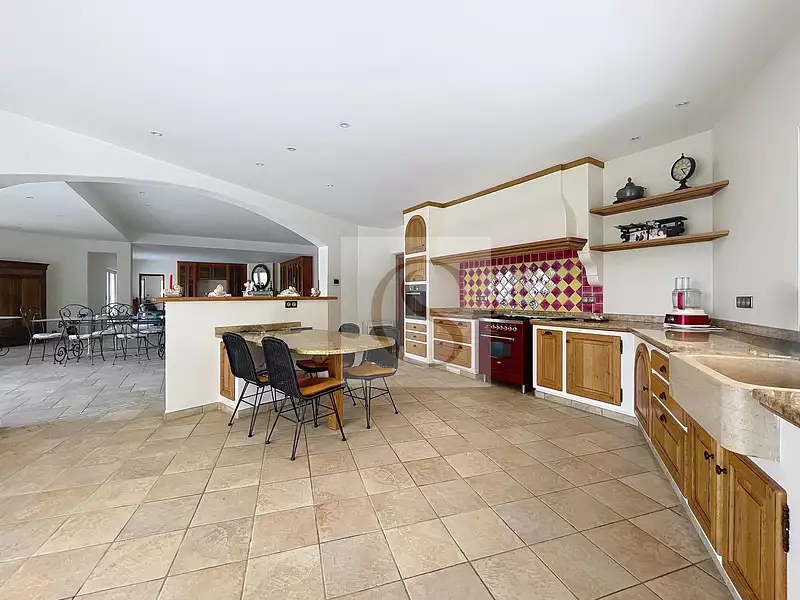 Maison, 289 m²