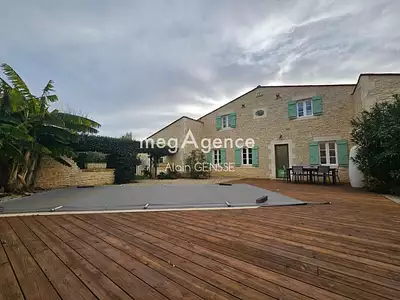 Maison, 295 m²