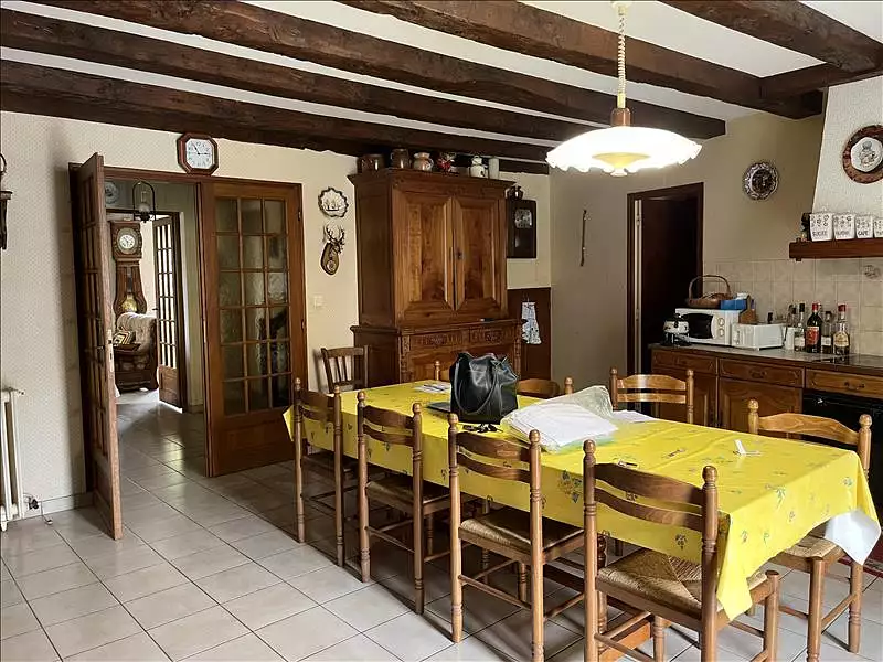 Maison, 250 m²