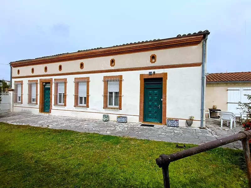 Maison, 256 m²