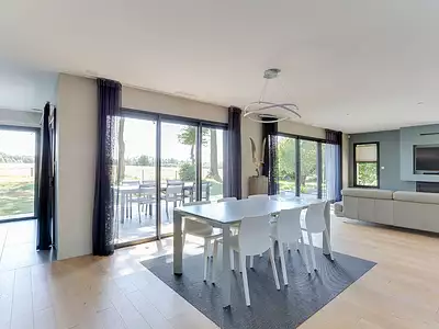 Maison, 201,7 m²
