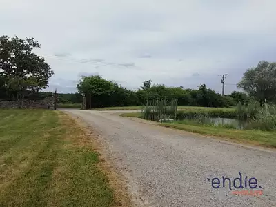 Maison, 240 m²