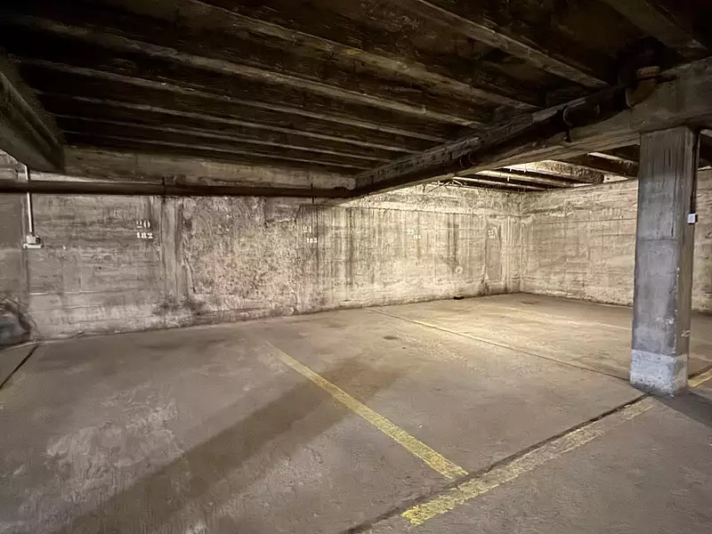 Parking, 12 m²