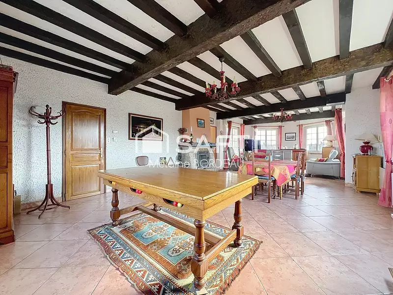 Maison, 230 m²