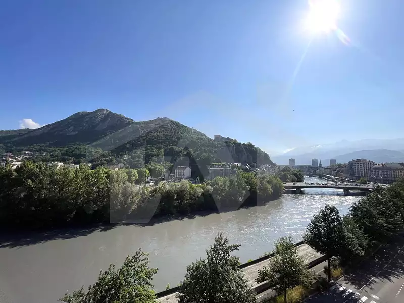 Appartement, 156,78 m²