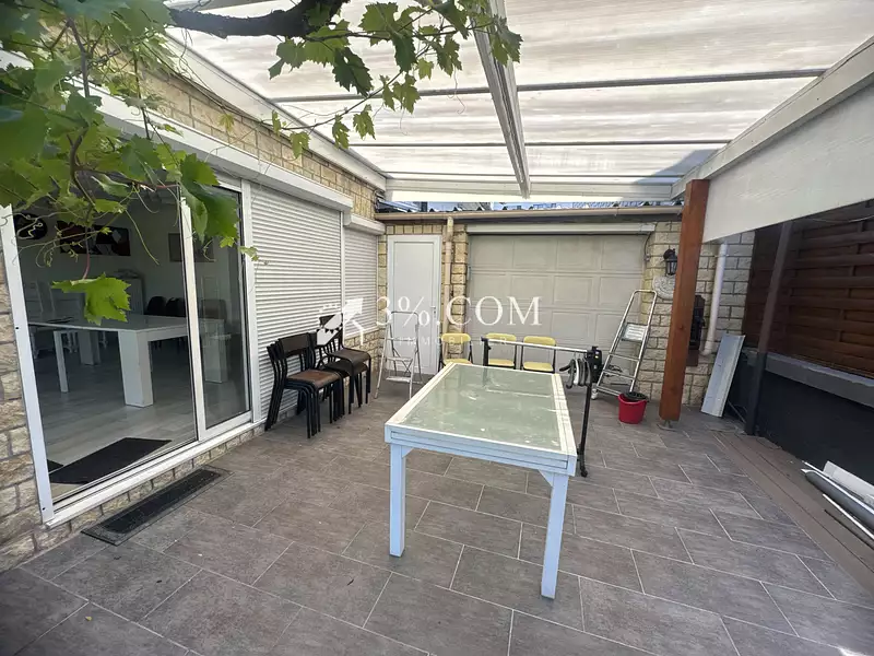 Maison, 148 m²