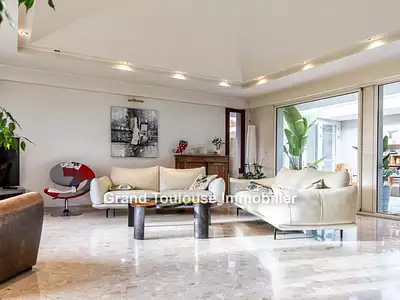 Maison, 240 m²