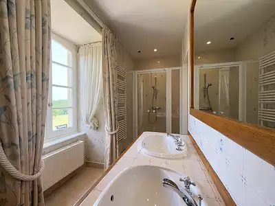 Maison, 243 m²