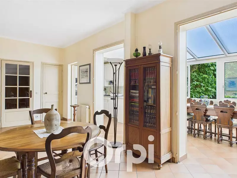 Maison, 146 m²