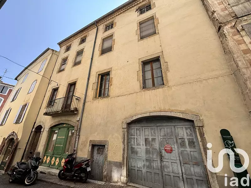 Immeuble, 300 m²