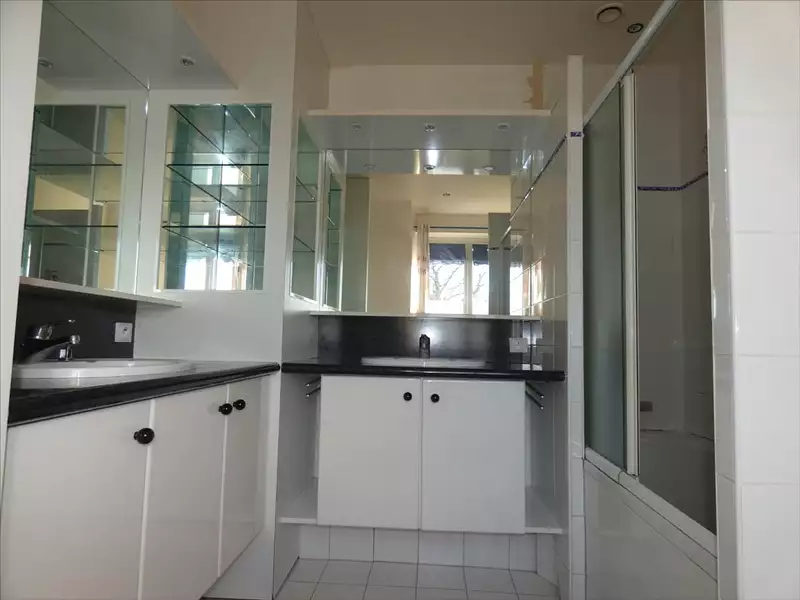 Maison, 167 m²