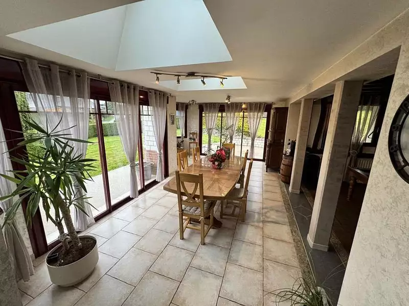 Maison, 197 m²