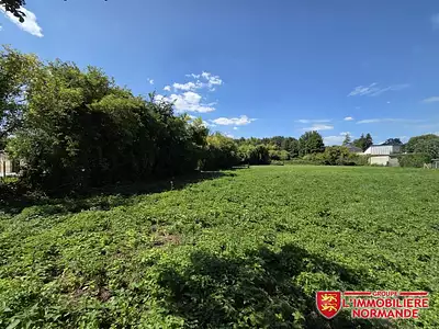 Terrain, 1 561 m²