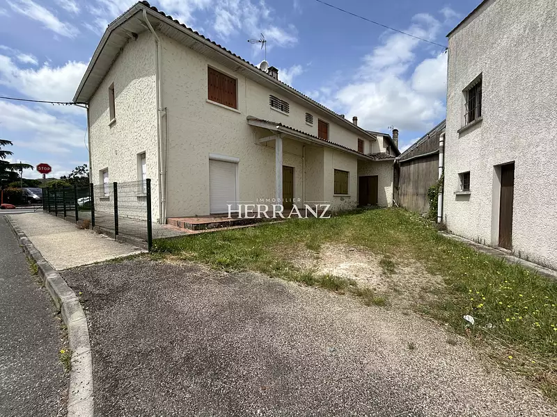 Immeuble, 285 m²