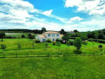 Maison, 208 m²