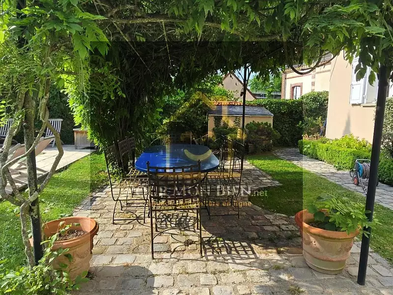 Maison, 345 m²