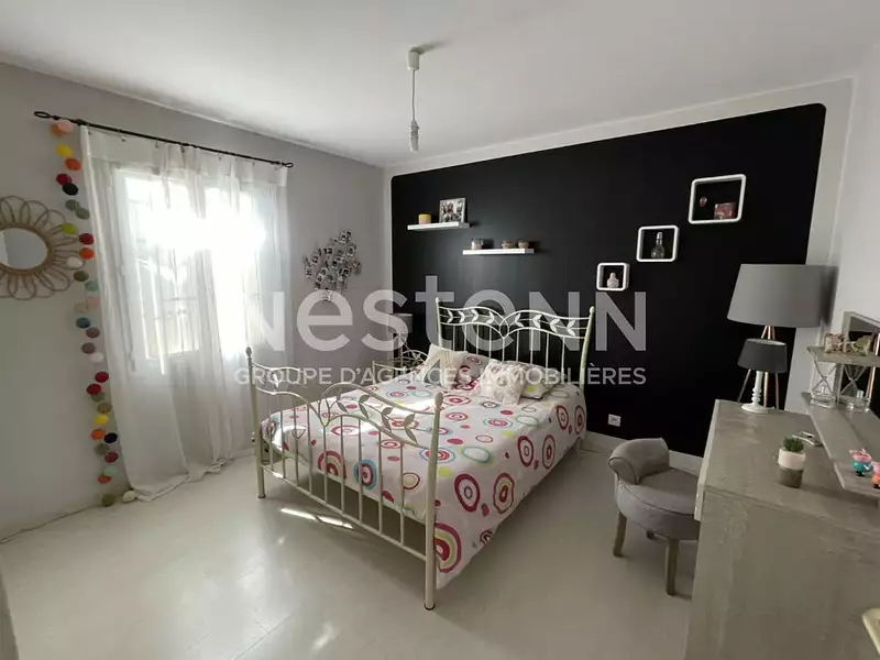 Maison, 176 m²