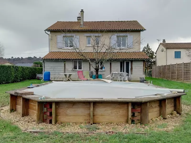 Maison, 153 m²