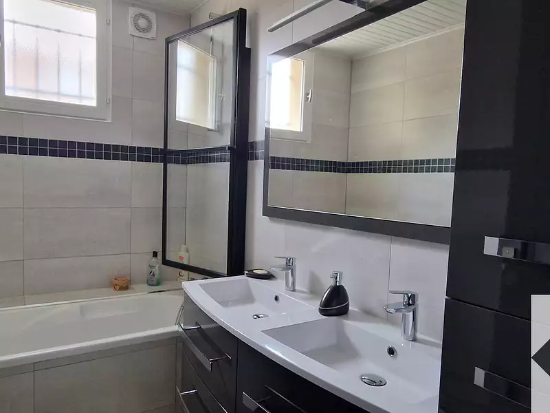 Maison, 115 m²