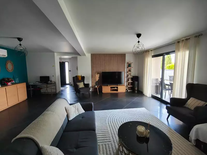 Maison, 160 m²