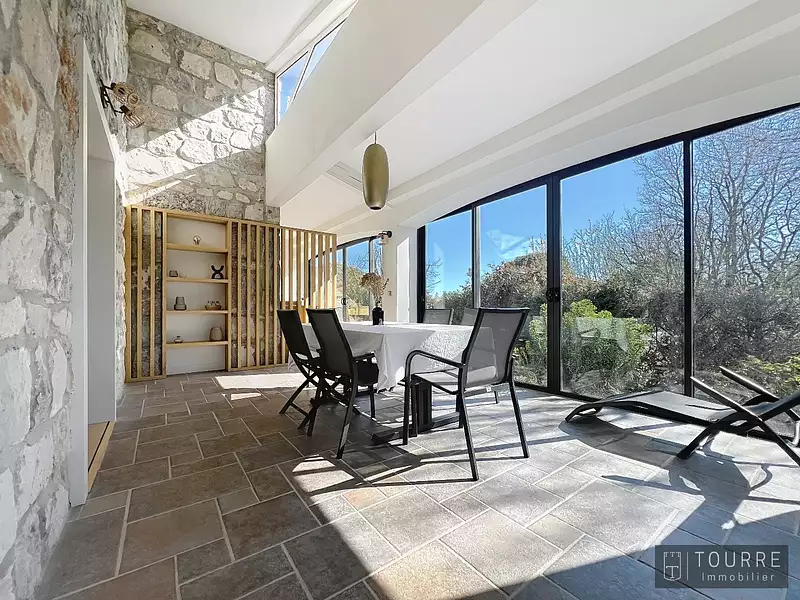 Maison, 240 m²