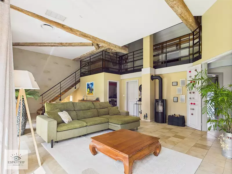 Maison, 198 m²