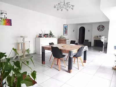 Maison, 211 m²