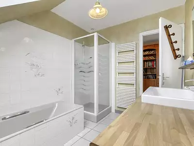 Maison, 240 m²