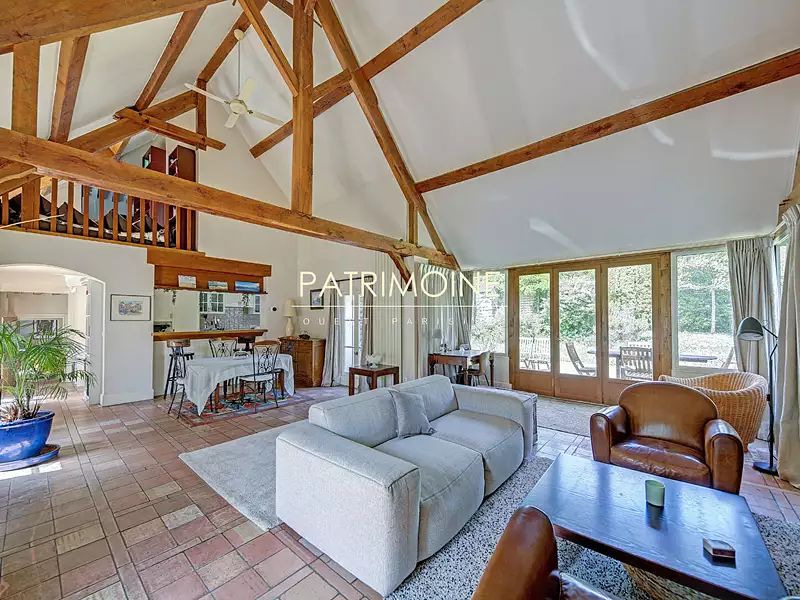 Maison, 240 m²