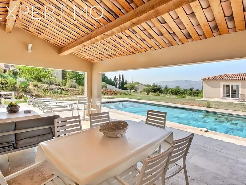 Maison, 220 m²