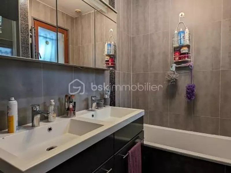 Maison, 145 m²