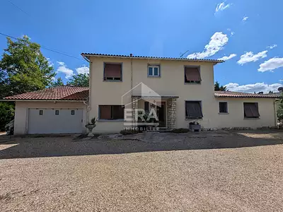 Maison, 174,5 m²