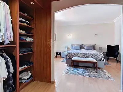 Maison, 257 m²