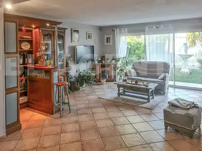 Maison, 320 m²