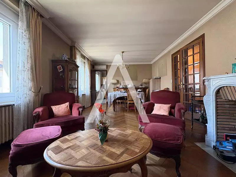 Maison, 180 m²